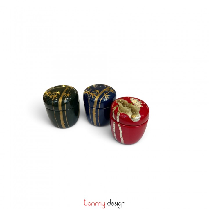 Mini lacquer cylindrical box 7*H6 cm( different designs )